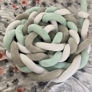 Braided rope crib bumper